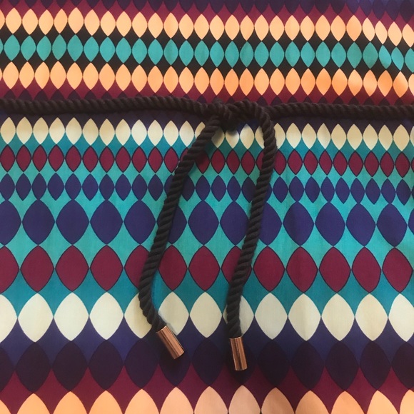 Stretchy multi color dress with rope belt - Picture 2 of 4